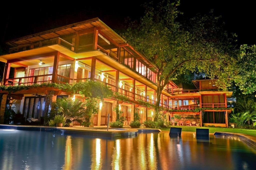 Punta Bulata White Beach Resort & Spa Cauayan  Экстерьер фото