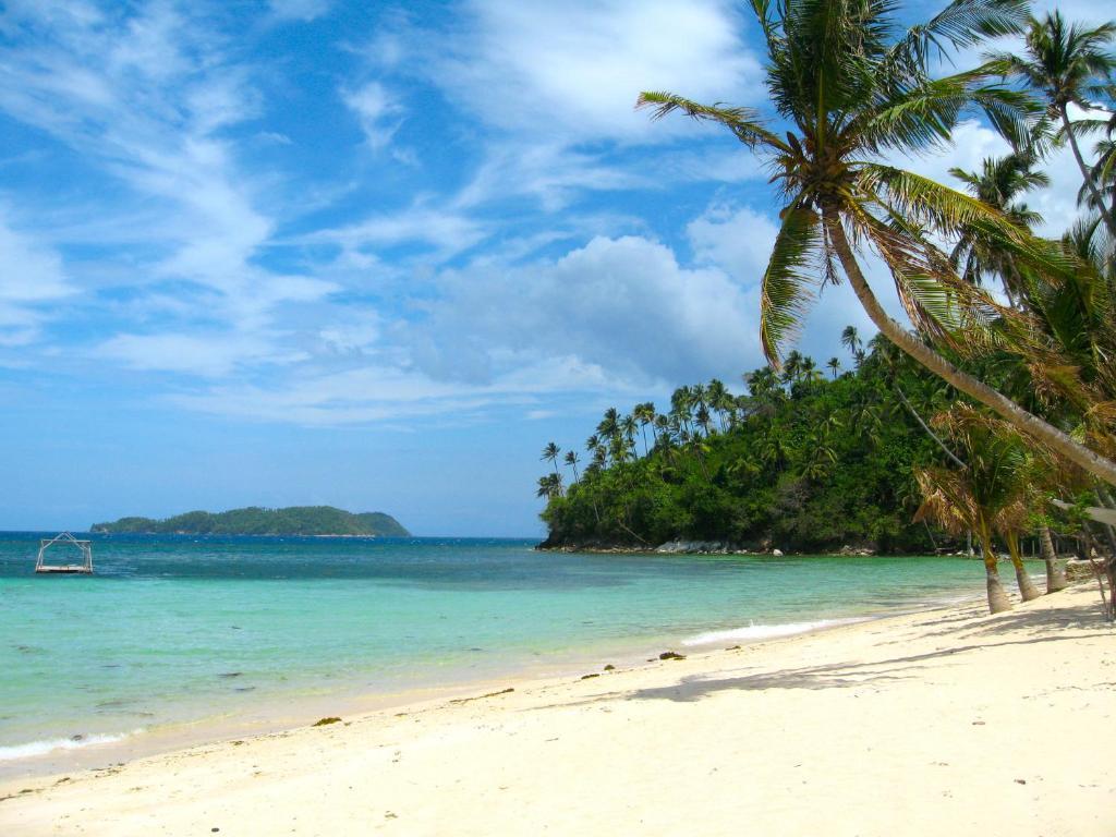 Punta Bulata White Beach Resort & Spa Cauayan  Экстерьер фото